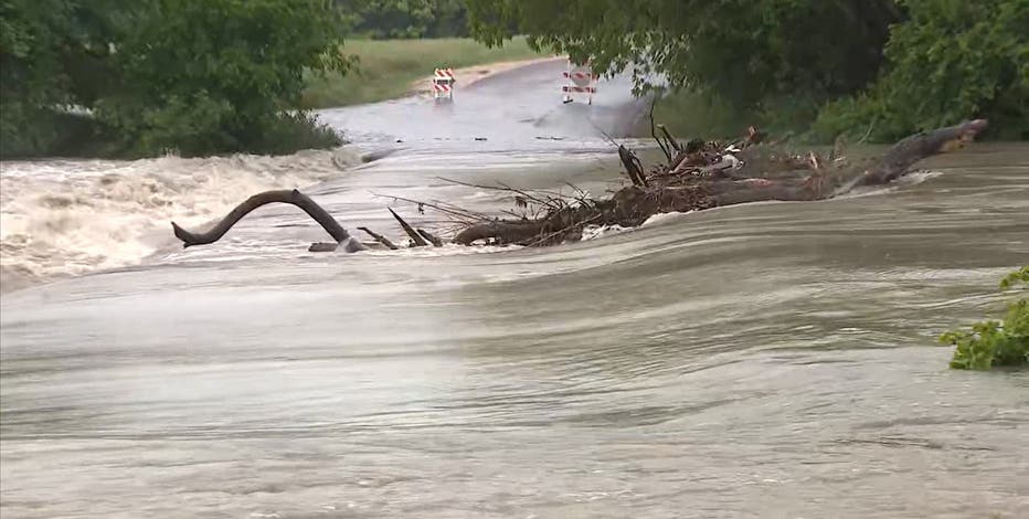Flash flooding in Williamson County; evacuations urged for 2 RV parks