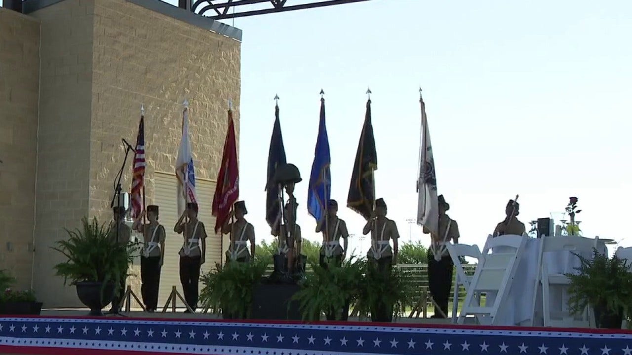 Texans honor service men, women on Memorial Day