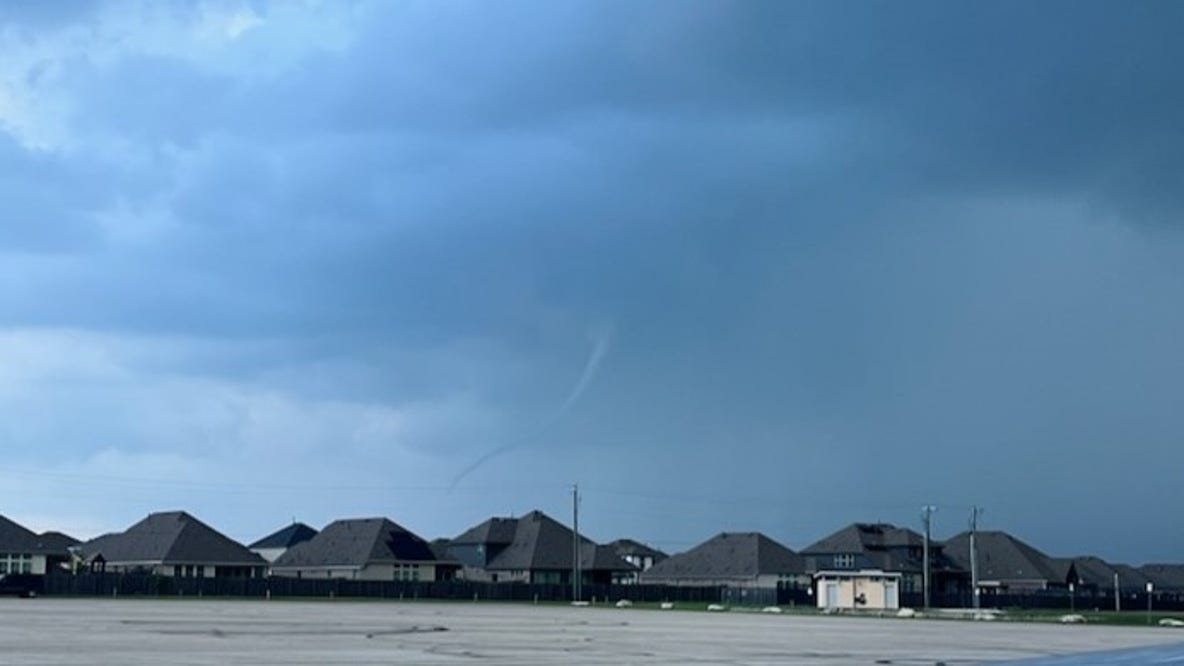 Austin weather: Texans cleaning up after severe storms sweep through region