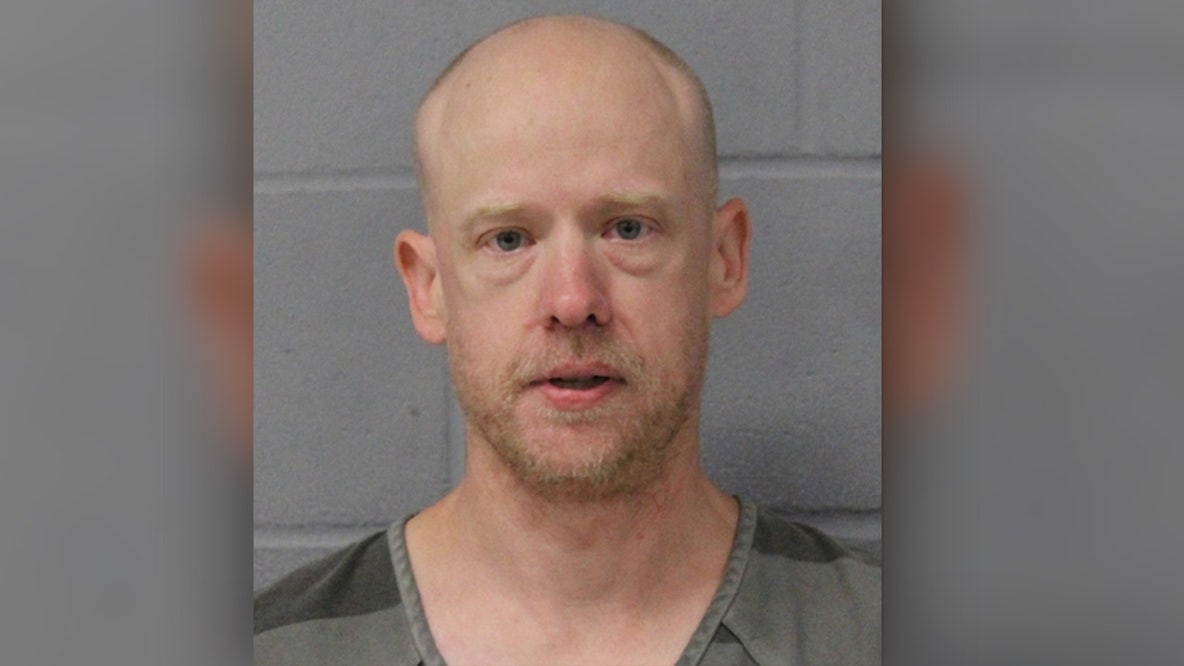 Pastor stabbed by server at downtown Austin restaurant