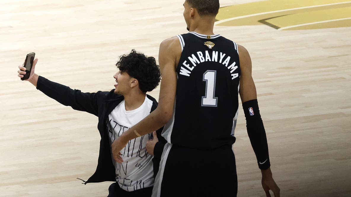 2 fans banned from NBA arenas for life after incident during Game 1 of Finals: report