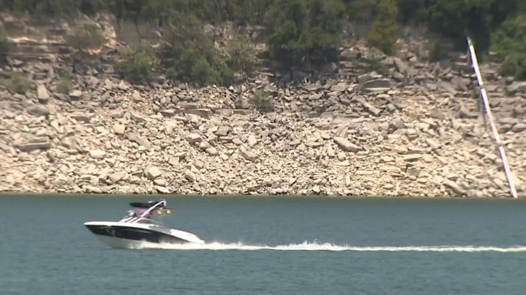How has recent rainfall affected Central Texas lake levels?