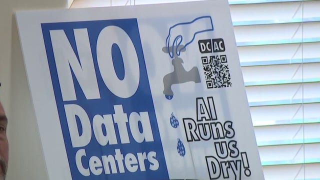 Data centers in Texas: State and city leaders squabble over water usage