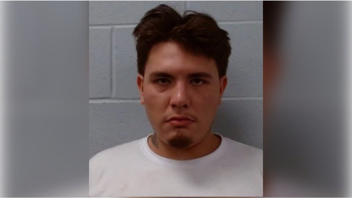 Escaped Hays County inmate impersonated another inmate, still at large