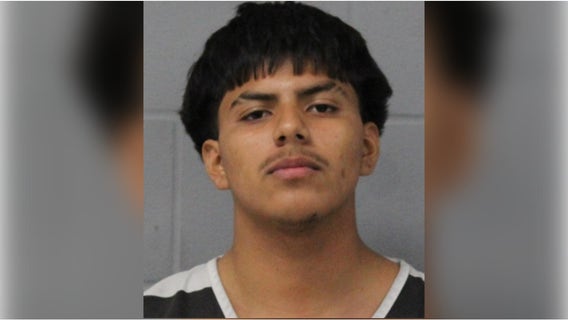 2 teens arrested, 3 handguns seized after downtown parking garage shooting