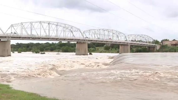 Austin police enforce temporary waterways ban as hazardous flooding conditions persist