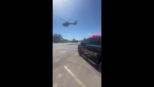 Man struck in the head with sledgehammer; suspect in custody