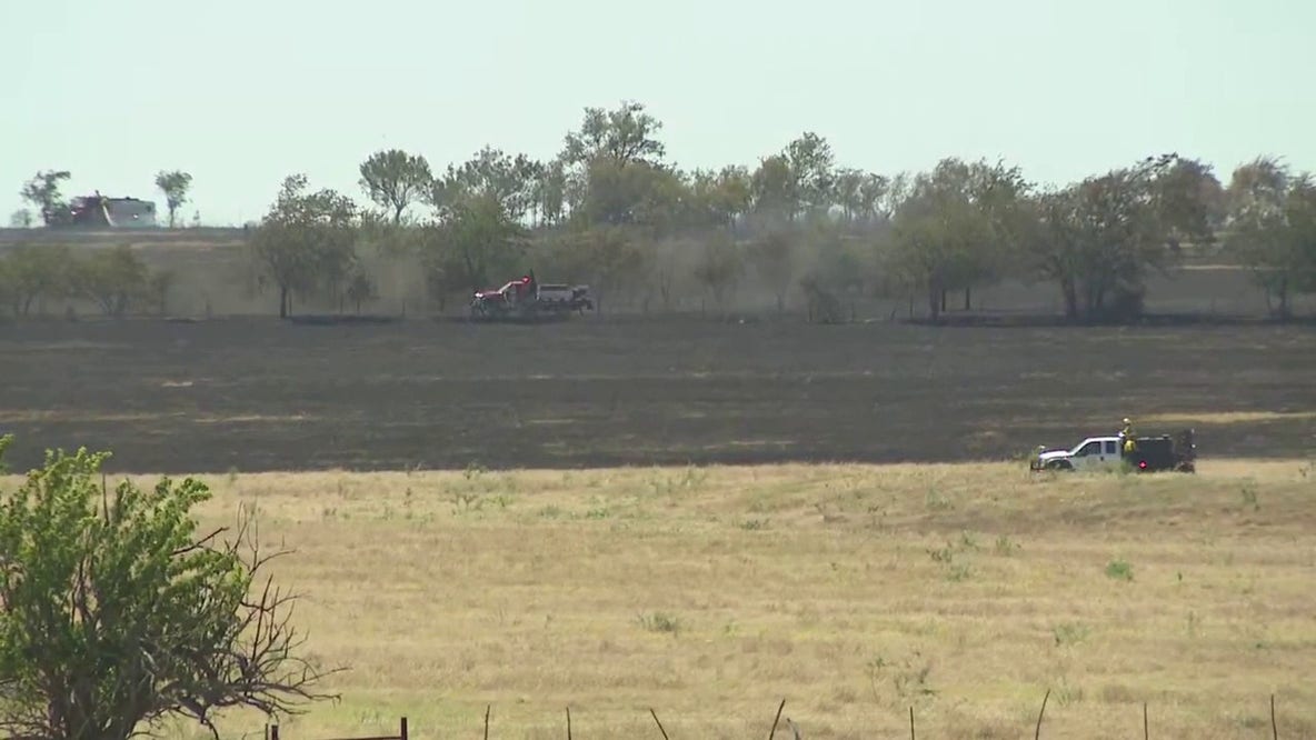 Fort Hood helicopter crash kills 2 people, officials say