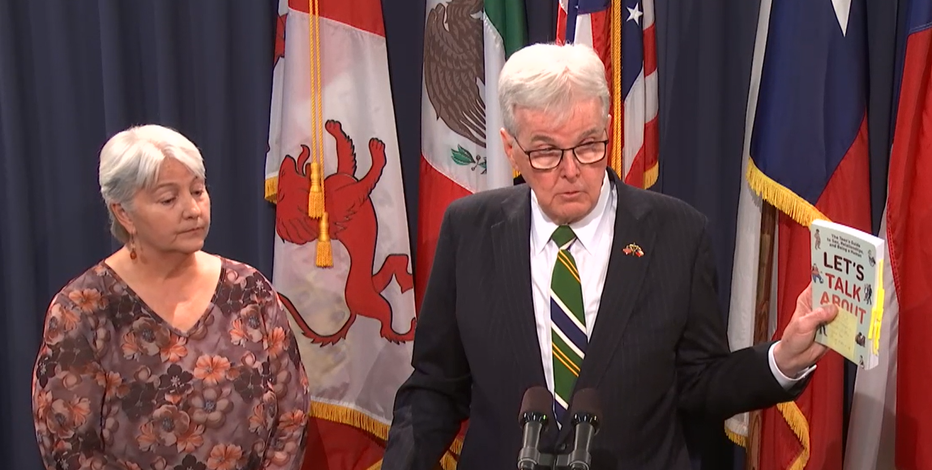 Patrick to Texas school districts: 'We're coming for your books'