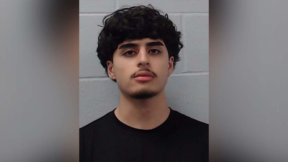 Manor man arrested following deadly crash in Kyle