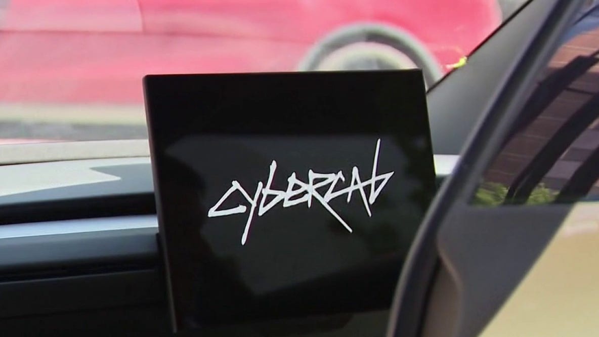 Federal government examines safety of Tesla Cybercabs