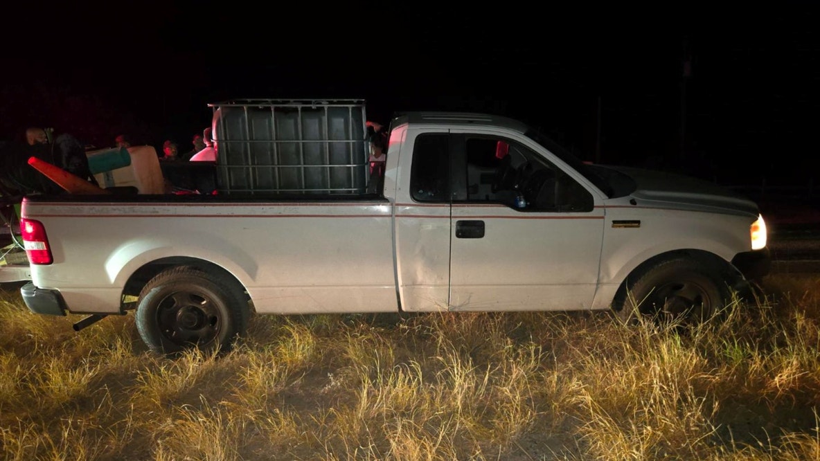 Migrants rescued from inside portable water tank in Texas