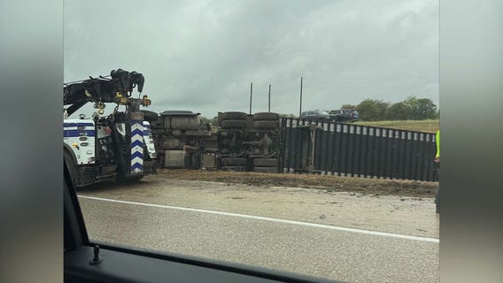 Crash on I-35: 18-wheeler strikes bridge