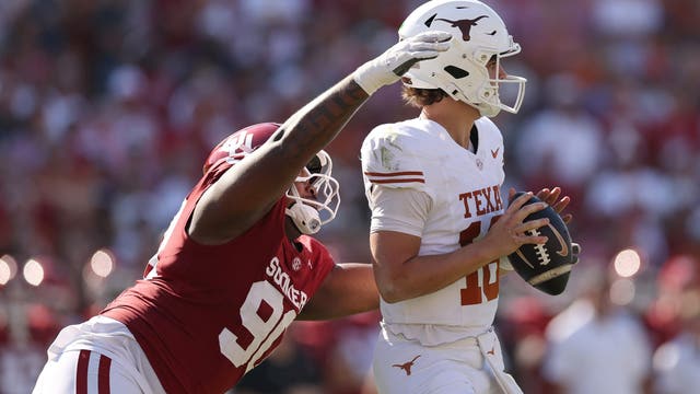 Red River rivalry: Oklahoma narrowly defeats Texas 27-24 with game-ending field goal