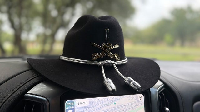 Ft. Hood Army pilot looking for Stetson hat lost during Longhorns game flyover
