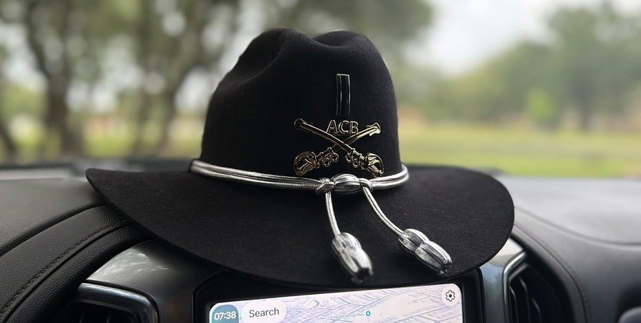 Ft. Hood Army pilot looking for Stetson hat lost during Longhorns game flyover