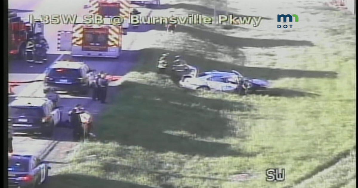 Woman dies in rollover crash on I-35W at Burnsville Parkway | FOX 9 ...