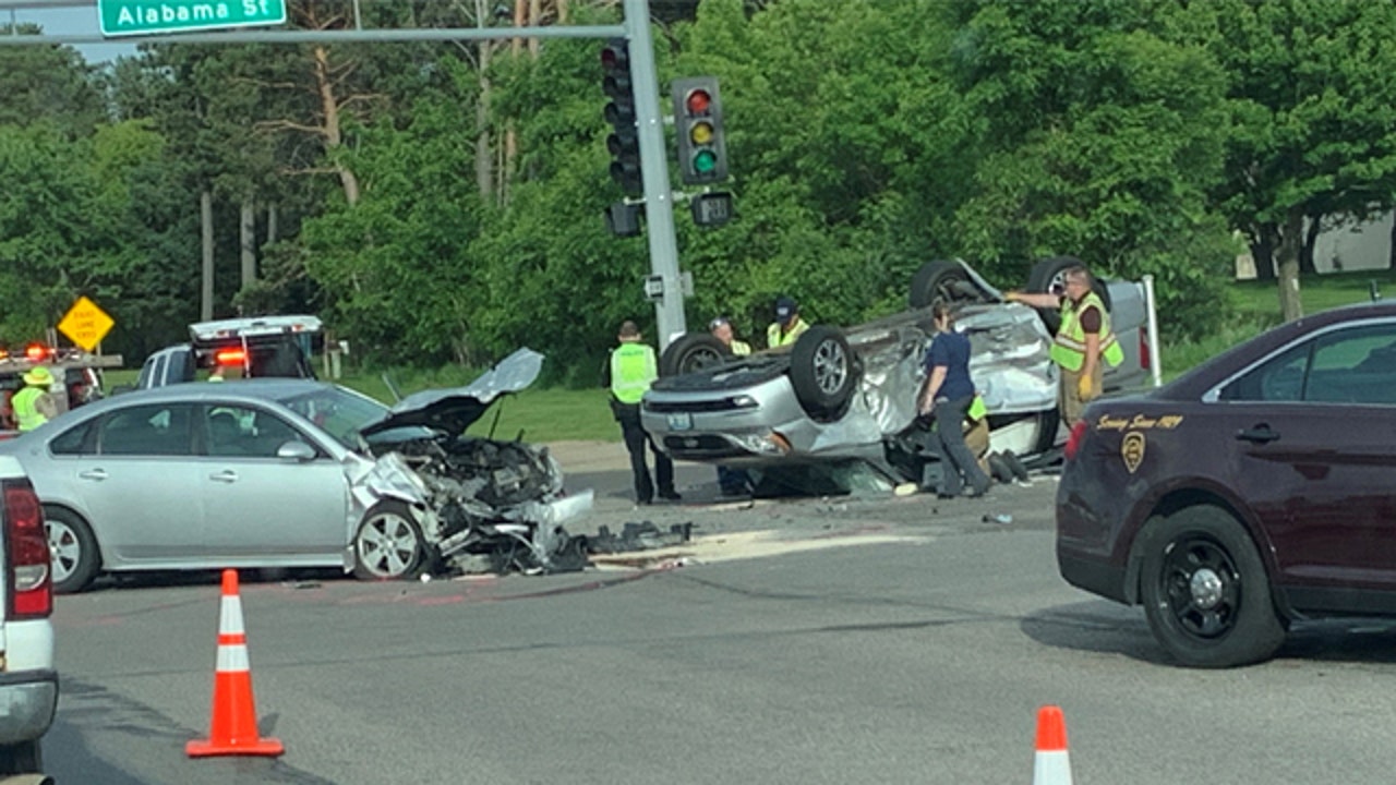 Woman Killed In Rollover Crash On Hwy 95 In Cambridge Minn 