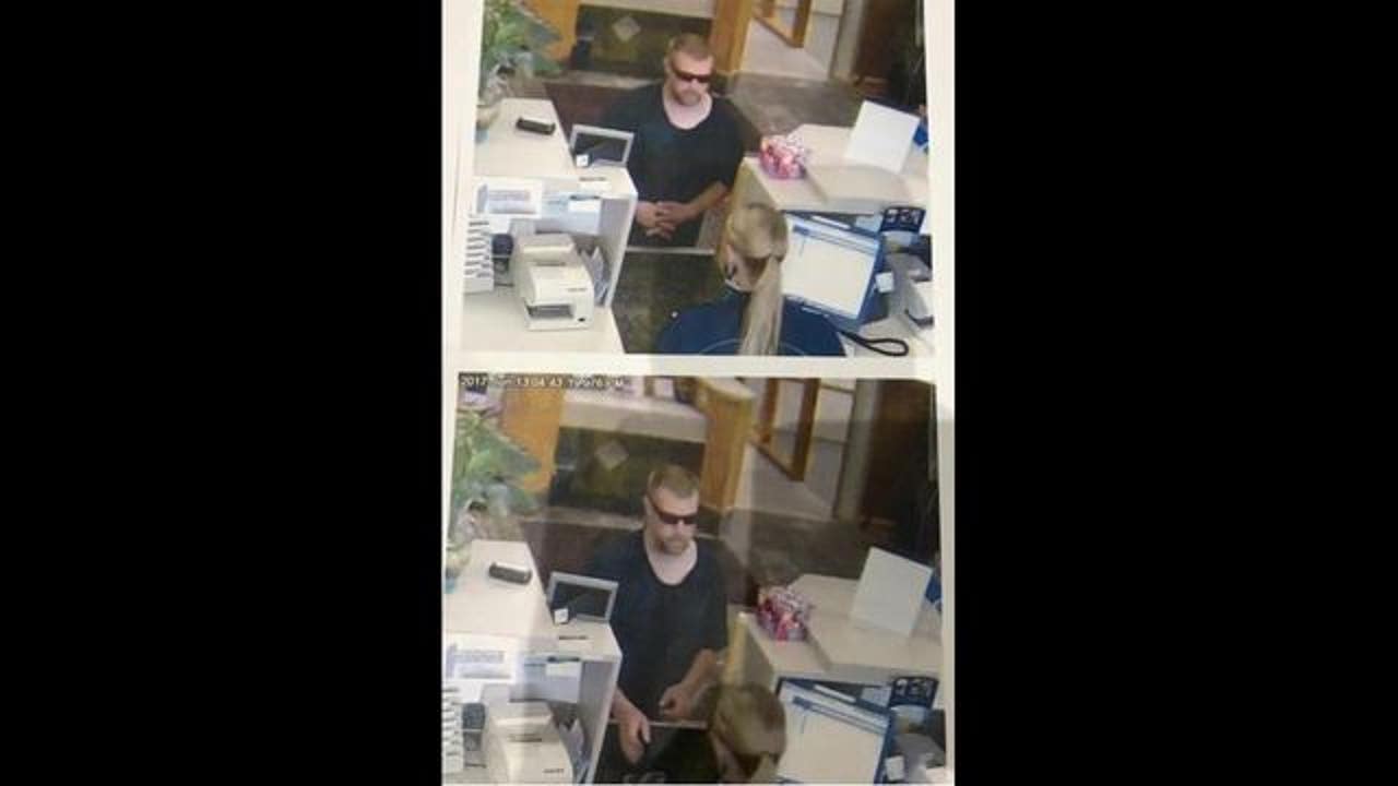 Police searching for Rosemount bank robbery suspect