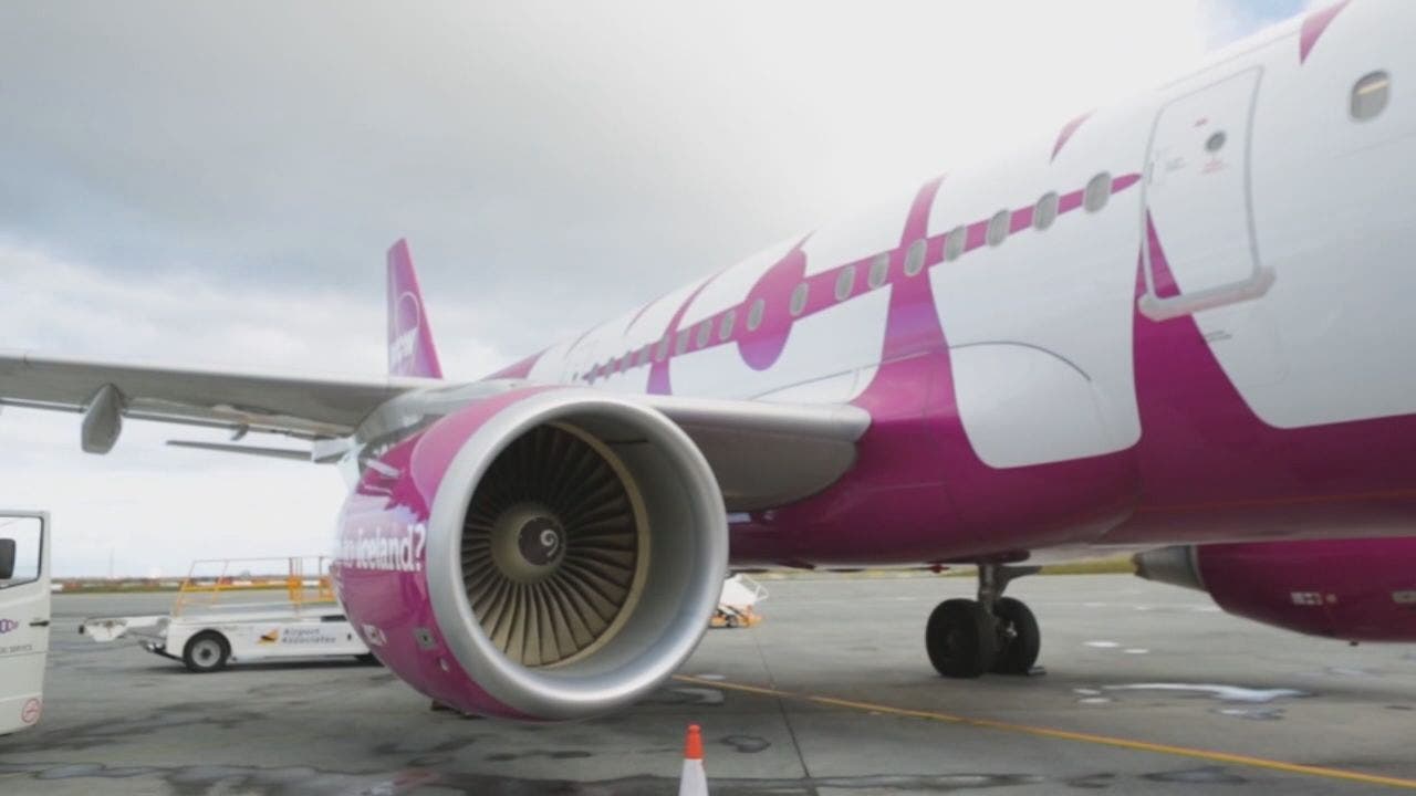 Wow Air, an Icelandic Budget Airline, Suspends Service - The New York Times