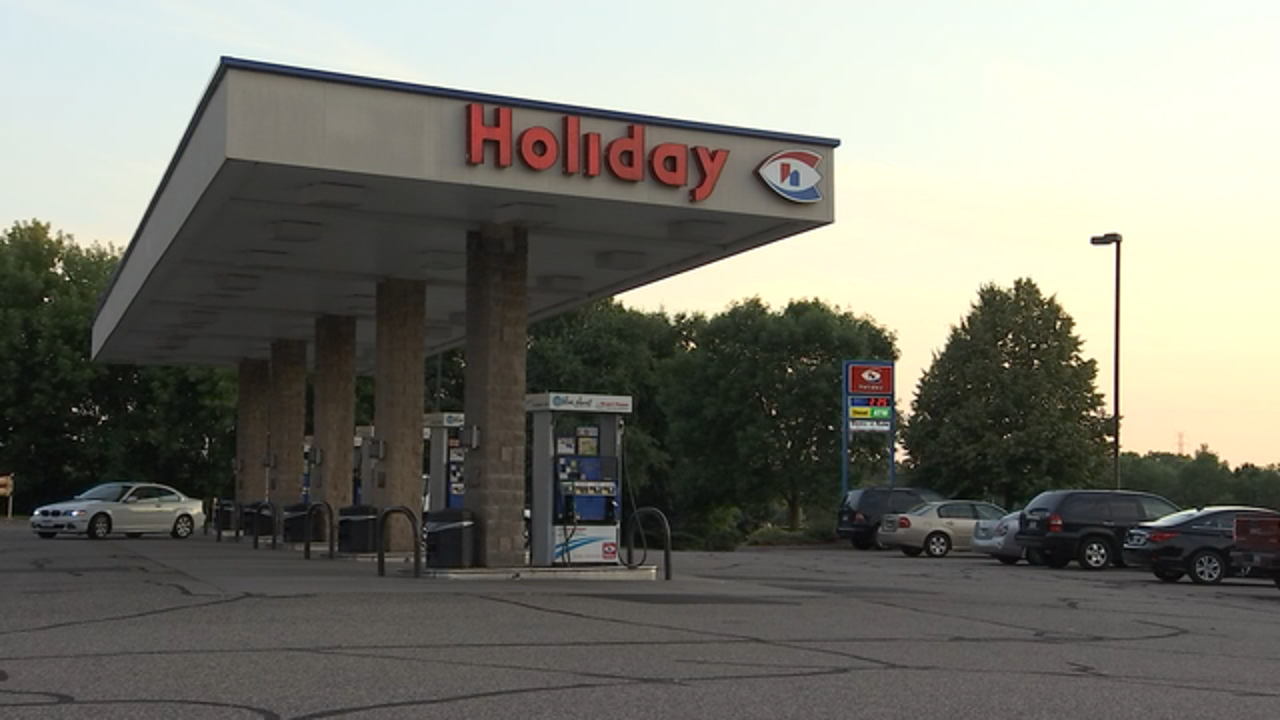 holiday gas station