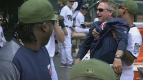 Miguel Sano pranks Twins pitching coach with rubber snake