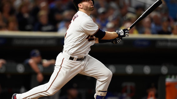 Dozier slam among 5 homers for Twins in 11-4 win vs. Brewers