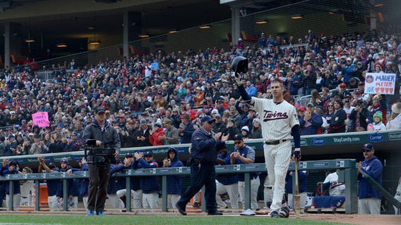 Gov. Walz declares Saturday 'Joe Mauer Day' in Minnesota