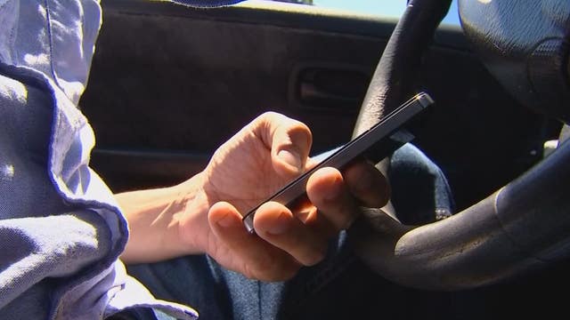 New bill would require hands-free phone technology for Minnesota drivers