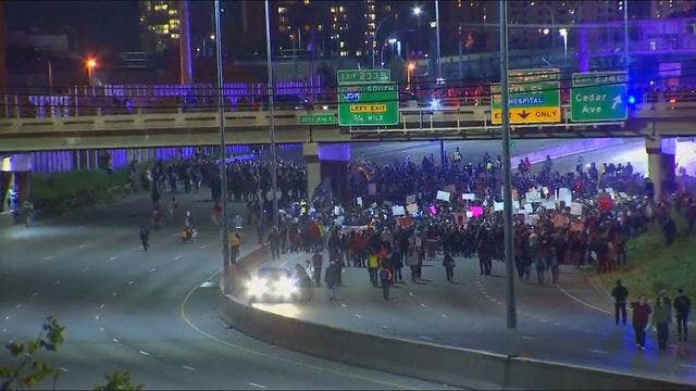Gov. Dayton vetoes bill with harsher penalties for protesters
