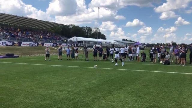 Minnesota Vikings take shots on Tottenham goalie in sports switch