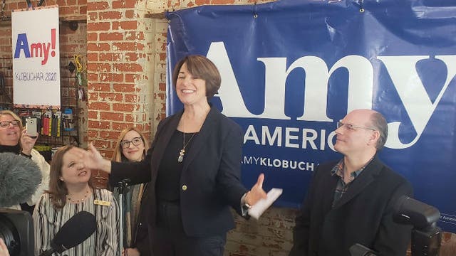 Klobuchar plays up Midwestern roots in first campaign swing