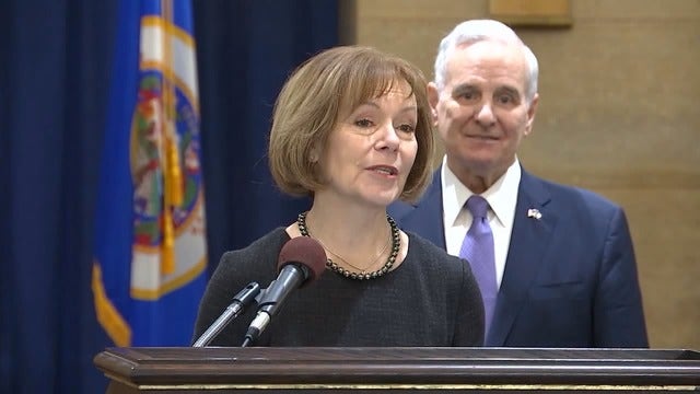 Smith resigns as Lt. Governor, prepares for start in the Senate