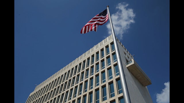 US cuts staff in Cuba and warns against travel, citing health attacks