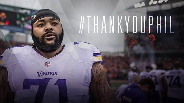Phil Loadholt retires: 'My body is telling me it's time to hang up my cleats'