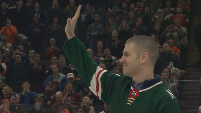 Minnesota Wild honor Joe Mauer during Tuesday's game