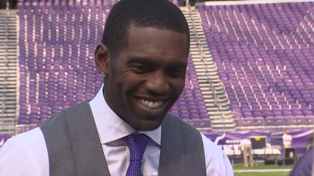 Vikings' Randy Moss inducted into Pro Football Hall of Fame Saturday