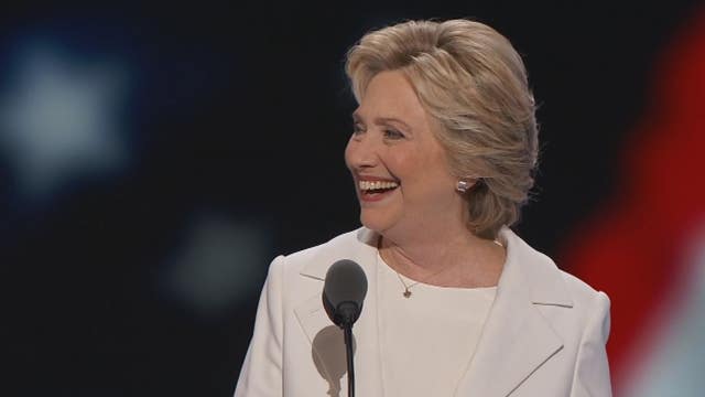 Clinton tries to gain support of GOP voters