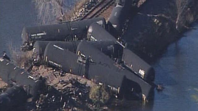 Minneapolis has 21 oil train safety demands