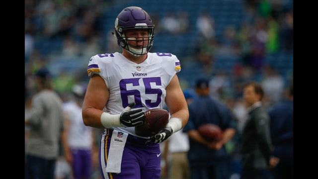 Vikings offensive lineman Pat Elflein out at least 3 games after being placed on IR