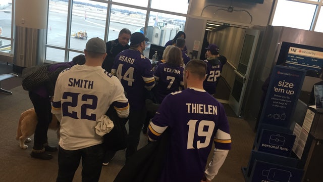Sun Country flight brings Vikings cheer to Philly