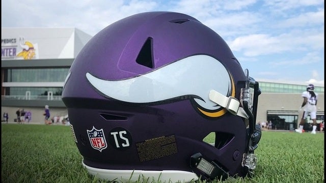 Vikings to wear helmet stickers honoring Tony Sparano