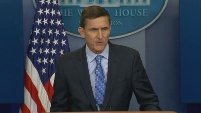 Klobuchar calls for investigation into former National Security Adviser Flynn