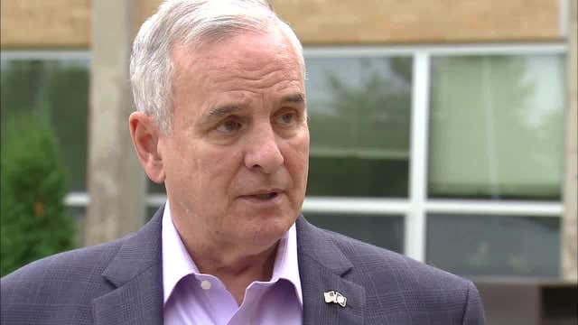 Governor: Columbia Heights school board member should resign