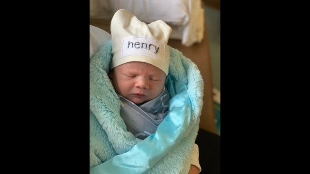 Vikings' Kyle Rudolph & family welcome baby on anniversary of 'Minneapolis Miracle'