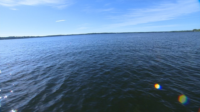Boater drowns while out fishing on western Wisconsin lake