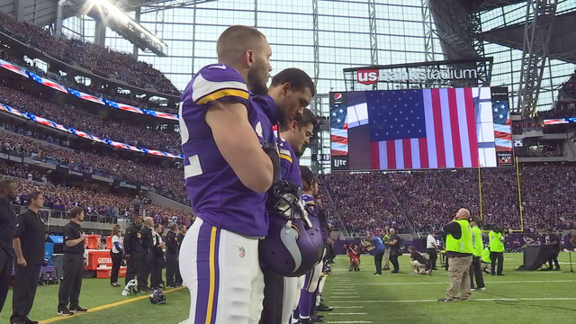 Vikings head coach Mike Zimmer: 'Important we stand for the anthem'