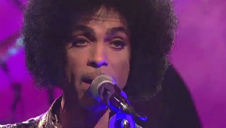 prince-singing_1461932776272.jpg