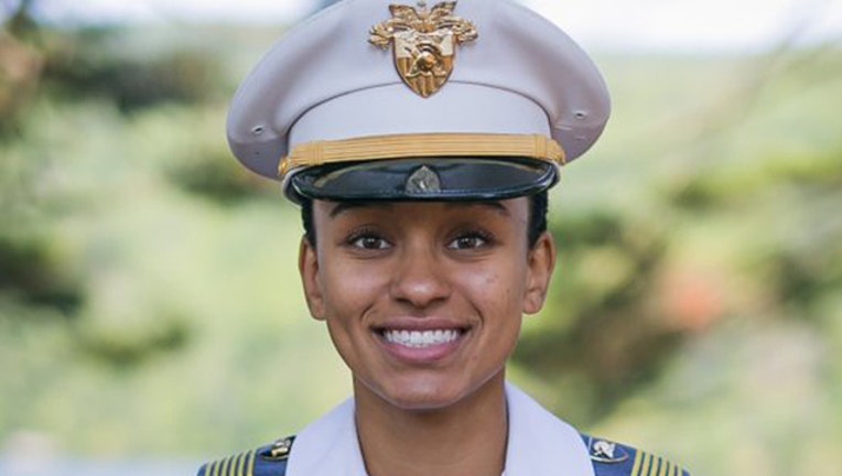 0476d467-Simone Askew-401720
