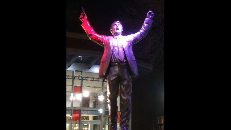 07981457-Herb Brooks statue_1484790882717.jpg